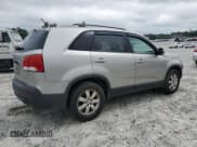 ✅ 2013 Kia Sorento LX • VIN: 5XYKTDA23DG415191 • Lot: 60659645. Listed on Copart with 200,285 mi. Free auction sales archive from the USA and detailed vehicle history report at DreamBid. Image 3.