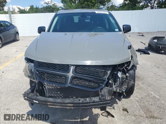✅ 2020 Dodge Journey SE Value • VIN: 3C4PDCABXLT273748 • Lot: 70201325. Wystawiony na Copart z przebiegiem Nie podano. Bezpłatny archiwum sprzedaży aukcyjnych z USA i szczegółowy raport historii pojazdu na DreamBid. Zdjęcie 5.