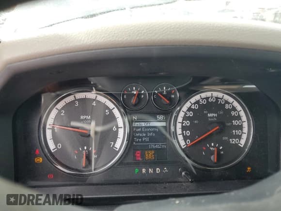 ✅ 2010 Dodge 1500 SLT • VIN: 1D7RV1GT2AS232108 • Lot: 46876005. Wystawiony na Copart z przebiegiem 176 412 mil. Bezpłatny archiwum sprzedaży aukcyjnych z USA i szczegółowy raport historii pojazdu na DreamBid. Zdjęcie 9.