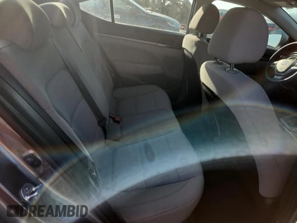 ✅ 2018 Hyundai Elantra SEL • VIN: 5NPD84LF0JH333207 • Lot: 91549575. Listed on Copart with 62,487 mi. Free auction sales archive from the USA and detailed vehicle history report at DreamBid. Image 10.