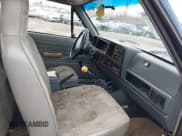 ✅ 1996 Jeep Cherokee • VIN: 1J4FJ27P1TL278991 • Lot: 41463142. Wystawiony na IAAI z przebiegiem 213 850 mil. Bezpłatny archiwum sprzedaży aukcyjnych z USA i szczegółowy raport historii pojazdu na DreamBid. Zdjęcie 5.