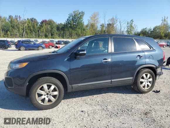 ✅ 2013 Kia Sorento LX • VIN: 5XYKT3A1XDG334058 • Lot: 80426715. Listed on Copart with 133,711 mi. Free auction sales archive from the USA and detailed vehicle history report at DreamBid. Image 1.