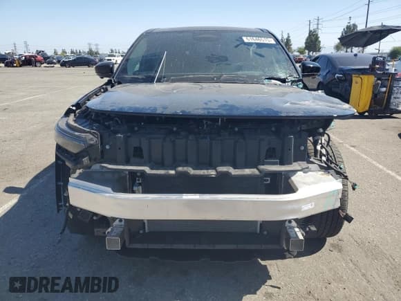 ✅ 2024 Jeep Wagoneer S Launch Edition • VIN: 3C4RJNAK0RT160638 • Lot: 61646515. Listed on Copart with 3,056 mi. Free auction sales archive from the USA and detailed vehicle history report at DreamBid. Image 5.