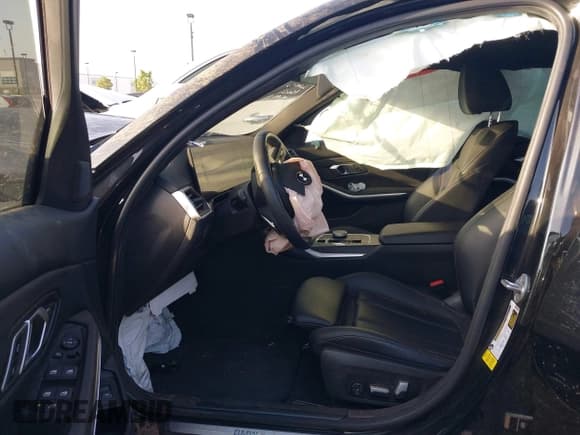 ✅ 2023 BMW 3 Series 330i • VIN: 3MW69FF07P8D57148 • Лот: 42559311. Опубликован ранее на IAAI с пробегом 37 540 миль. Бесплатный доступ к архиву аукционных продаж из США и подробный отчёт об истории автомобиля на DreamBid. Изображение 5.