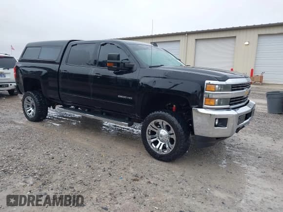 ✅ 2015 Chevrolet Silverado 2500HD LT • VIN: 1GC1KVEG4FF552253 • Лот: 43700188. Опубликован ранее на IAAI с пробегом 181 541 миль. Бесплатный доступ к архиву аукционных продаж из США и подробный отчёт об истории автомобиля на DreamBid. Изображение 1.