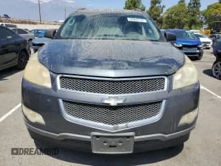 ✅ 2010 Chevrolet Traverse LS • VIN: 1GNLREED9AJ236645 • Lot: 69808734. Wystawiony na Copart z przebiegiem 158 210 mil. Bezpłatny archiwum sprzedaży aukcyjnych z USA i szczegółowy raport historii pojazdu na DreamBid. Zdjęcie 5.