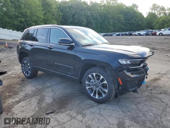 ✅ 2023 Jeep Grand Cherokee Overland • VIN: 1C4RJYD6XP8849145 • Lot: 56931595. Wystawiony na Copart z przebiegiem 41 891 mil. Bezpłatny archiwum sprzedaży aukcyjnych z USA i szczegółowy raport historii pojazdu na DreamBid. Zdjęcie 4.