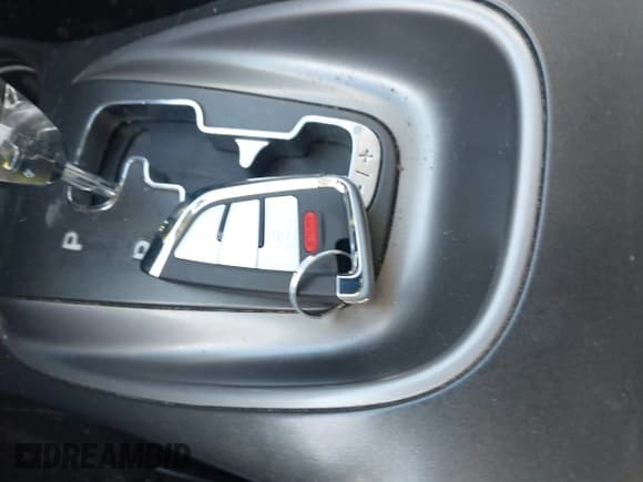 ✅ 2016 Dodge Journey Crossroad • VIN: 3C4PDCGG8GT148207 • Лот: 41667991. Опубликован ранее на IAAI с пробегом 100 097 миль. Бесплатный доступ к архиву аукционных продаж из США и подробный отчёт об истории автомобиля на DreamBid. Изображение 11.