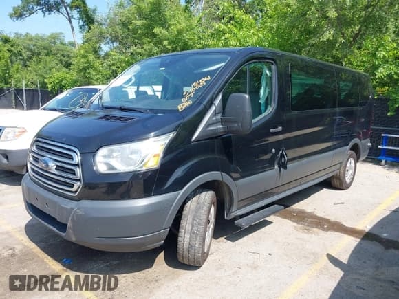 ✅ 2017 Ford Transit XL • VIN: 1FBZX2ZM3HKA20753 • Lot: 42340639. Wystawiony na IAAI z przebiegiem 322 450 mil. Bezpłatny archiwum sprzedaży aukcyjnych z USA i szczegółowy raport historii pojazdu na DreamBid. Zdjęcie 2.