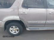 ✅ 2002 Toyota Sequoia SR5 • VIN: 5TDZT34AX2S086579 • Lot: 41214015. Listed on IAAI with 285,639 mi. Free auction sales archive from the USA and detailed vehicle history report at DreamBid. Image 6.