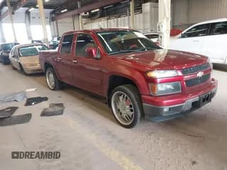 ✅ 2011 Chevrolet Colorado 1LT • VIN: 1GCDSCF92B8102424 • Лот: 42010009. Опубликован ранее на IAAI с пробегом 141 864 миль. Бесплатный доступ к архиву аукционных продаж из США и подробный отчёт об истории автомобиля на DreamBid. Изображение 1.