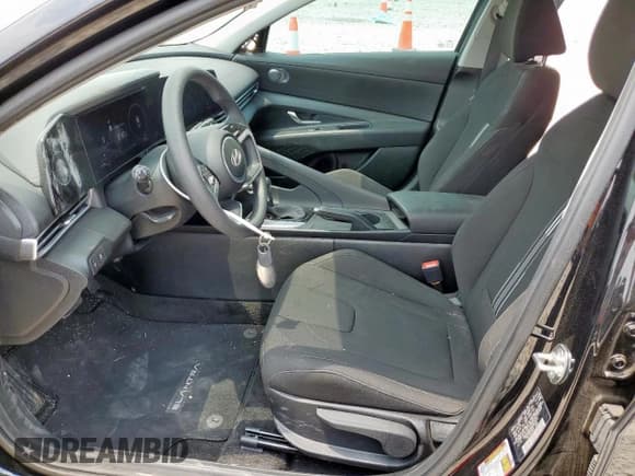 ✅ 2024 Hyundai Elantra SEL • VIN: KMHLM4DG8RU813071 • Lot: 57585525. Listed on Copart with 5,226 mi. Free auction sales archive from the USA and detailed vehicle history report at DreamBid. Image 7.