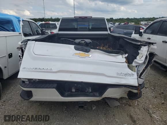 2022 Chevrolet Silverado 3500HD High Country с VIN 1GC4YVEY4NF150364, выставлен на аукционе Copart как лот 69453445 с пробегом 58 659 миль миль и Списание • Salvage title. История ставок и продаж доступна на DreamBid. Изображение 6.