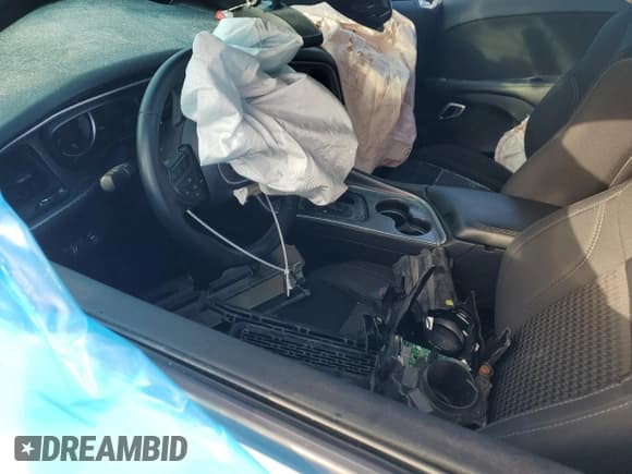 ✅ 2019 Dodge Challenger SXT • VIN: 2C3CDZGG2KH529493 • Lot: 91109685. Wystawiony na Copart z przebiegiem 53 924 mil. Bezpłatny archiwum sprzedaży aukcyjnych z USA i szczegółowy raport historii pojazdu na DreamBid. Zdjęcie 7.