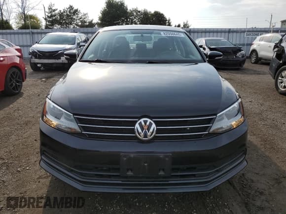 ✅ 2015 Volkswagen Jetta S • VIN: 3VW2K7AJ9FM323050 • Лот: 82098645. Опубликован ранее на Copart с пробегом 31 630 миль. Бесплатный доступ к архиву аукционных продаж из США и подробный отчёт об истории автомобиля на DreamBid. Изображение 5.