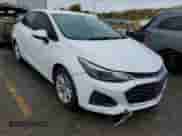 2019 Chevrolet Cruze LT с VIN 1G1BE5SM1K7131139, выставлен на аукционе Copart как лот 63574142 с пробегом 32 906 миль миль и . История ставок и продаж доступна на DreamBid. Изображение 1.