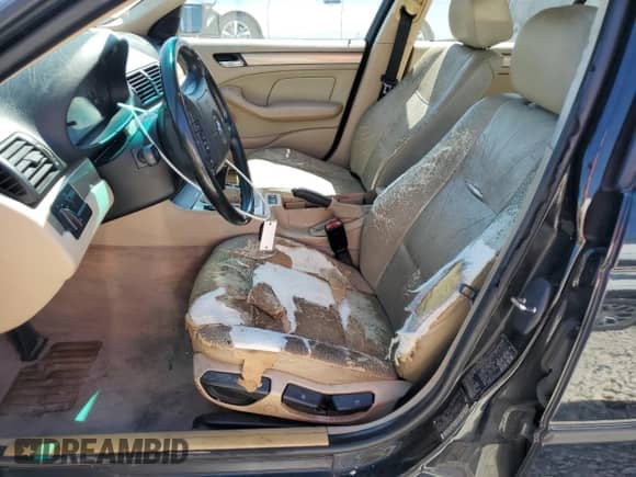 1999 BMW 3 Series 323i with VIN WBAAM3331XKC60647, listed as a Copart auction lot 53051525 with Not provided miles and Clean title. Bid and sale history available at DreamBid. Image 7.