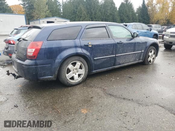 ✅ 2005 Dodge Magnum • VIN: 2D8GZ58235H551146 • Lot: 92037745. Wystawiony na Copart z przebiegiem Nie podano. Bezpłatny archiwum sprzedaży aukcyjnych z USA i szczegółowy raport historii pojazdu na DreamBid. Zdjęcie 3.