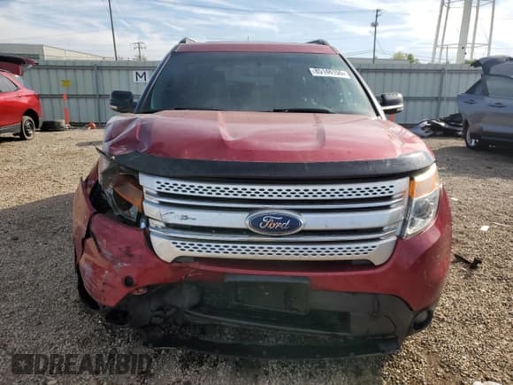 ✅ 2014 Ford Explorer XLT • VIN: 1FM5K8D80EGA06809 • Lot: 85146155. Wystawiony na Copart z przebiegiem 195 010 mil. Bezpłatny archiwum sprzedaży aukcyjnych z USA i szczegółowy raport historii pojazdu na DreamBid. Zdjęcie 5.
