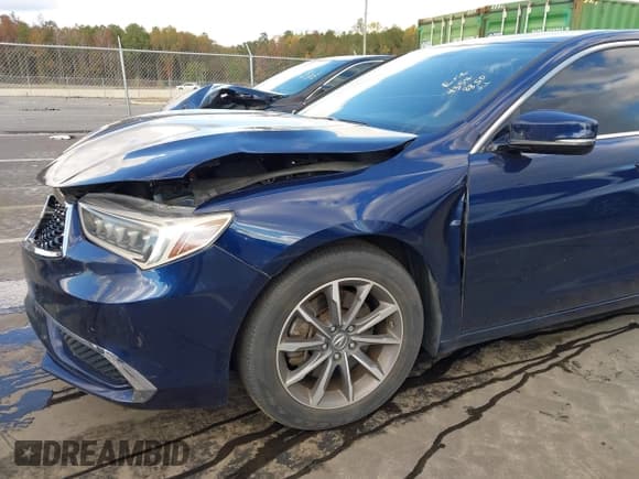 ✅ 2020 Acura TLX • VIN: 19UUB1F38LA015378 • Lot: 43578850. Listed on IAAI with 41,470 mi. Free auction sales archive from the USA and detailed vehicle history report at DreamBid. Image 18.