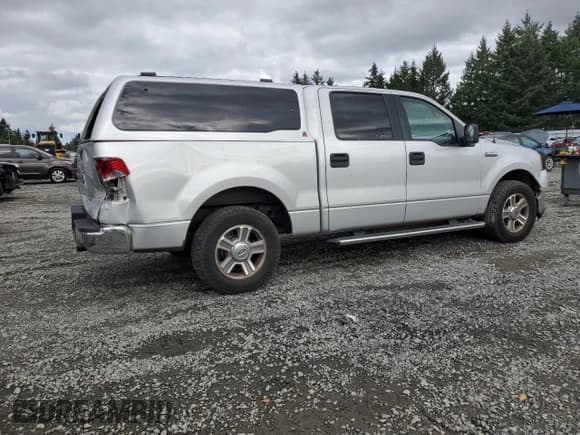 ✅ 2005 Ford F-150 XLT • VIN: 1FTPW12575KE90122 • Lot: 86195475. Wystawiony na Copart z przebiegiem 160 418 mil. Bezpłatny archiwum sprzedaży aukcyjnych z USA i szczegółowy raport historii pojazdu na DreamBid. Zdjęcie 3.