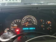 ✅ 2006 Chevrolet Silverado 2500HD LT2 • VIN: 1GCHK23U16F175953 • Lot: 83951755. Wystawiony na Copart z przebiegiem 180 509 mil. Bezpłatny archiwum sprzedaży aukcyjnych z USA i szczegółowy raport historii pojazdu na DreamBid. Zdjęcie 9.