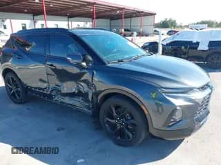 2020 Chevrolet Blazer RS z VIN 3GNKBKRS5LS654306, wystawiony jako IAAI lot #40781301 z przebiegiem 116 596 mil mil oraz . Historia ofert i sprzedaży dostępna na DreamBid. Obrazek 1.