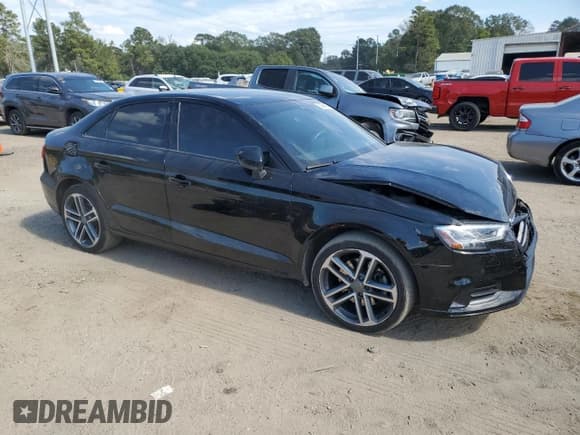 ✅ 2020 Audi A3 Premium Plus • VIN: WAUCUGFF1LA005144 • Lot: 86898465. Wystawiony na Copart z przebiegiem 80 423 mil. Bezpłatny archiwum sprzedaży aukcyjnych z USA i szczegółowy raport historii pojazdu na DreamBid. Zdjęcie 4.