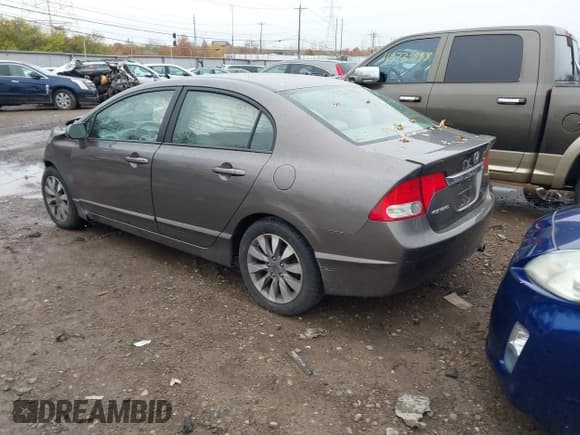 ✅ 2010 Honda Civic EX • VIN: 19XFA1F8XAE019125 • Lot: 43738748. Listed on IAAI with 154,128 mi. Free auction sales archive from the USA and detailed vehicle history report at DreamBid. Image 3.