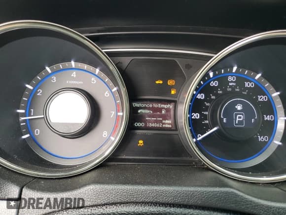 ✅ 2013 Hyundai Sonata SE • VIN: 5NPEC4AB7DH683845 • Lot: 65215214. Listed on Copart with 134,062 mi. Free auction sales archive from the USA and detailed vehicle history report at DreamBid. Image 9.