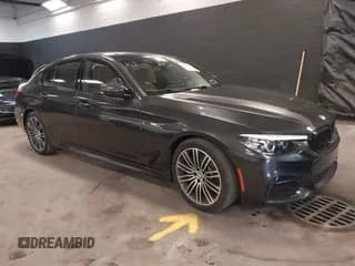 ✅ 2019 BMW 5 Series 530i xDrive • VIN: WBAJA7C57KWW45999 • Лот: 42540573. Опубликован ранее на IAAI с пробегом 42 463 миль. Бесплатный доступ к архиву аукционных продаж из США и подробный отчёт об истории автомобиля на DreamBid. Изображение 1.