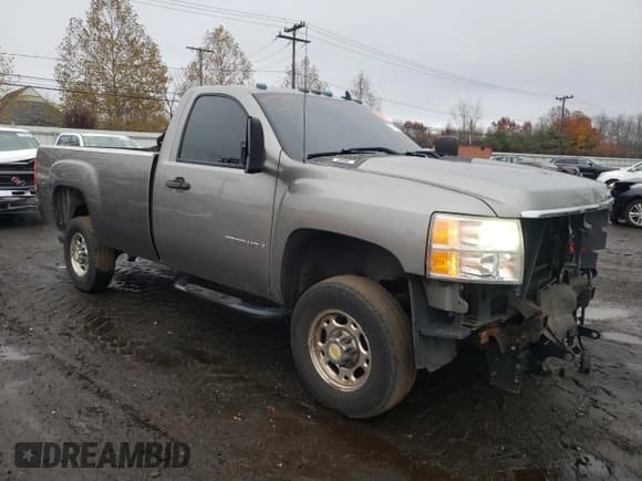 ✅ 2007 Chevrolet Silverado 2500HD 1LT • VIN: 1GCHK24K47E548472 • Lot: 92018835. Wystawiony na Copart z przebiegiem 87 946 mil. Bezpłatny archiwum sprzedaży aukcyjnych z USA i szczegółowy raport historii pojazdu na DreamBid. Zdjęcie 4.