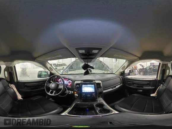 ✅ 2015 Ram 1500 Sport • VIN: 1C6RR7UT9FS777467 • Lot: 51936165. Wystawiony na Copart z przebiegiem 166 570 mil. Bezpłatny archiwum sprzedaży aukcyjnych z USA i szczegółowy raport historii pojazdu na DreamBid. Zdjęcie 12.