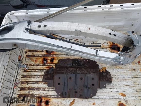 ✅ 2010 Toyota Tundra • VIN: 5TFUW5F13AX147631 • Lot: 43717424. Listed on IAAI with 64,766 mi. Free auction sales archive from the USA and detailed vehicle history report at DreamBid. Image 18.