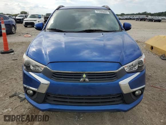 2017 Mitsubishi Outlander SEL с VIN JA4AP4AW4HZ048760, выставлен на аукционе Copart как лот 71209865 с пробегом 126 447 миль миль и Чистый • Clean title. История ставок и продаж доступна на DreamBid. Изображение 5.