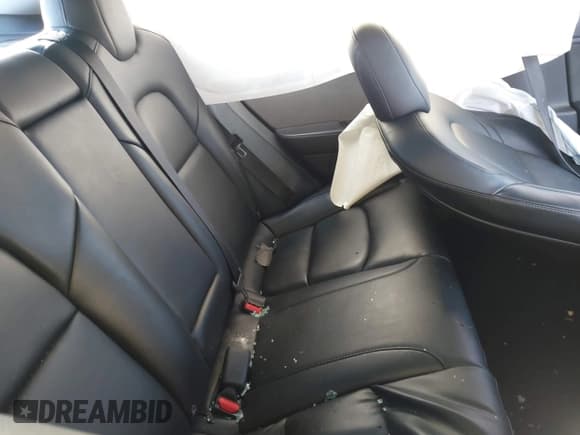 ✅ 2020 Tesla Model 3 Long Range • VIN: 5YJ3E1EB0LF588907 • Lot: 43699737. Wystawiony na IAAI z przebiegiem 121 978 mil. Bezpłatny archiwum sprzedaży aukcyjnych z USA i szczegółowy raport historii pojazdu na DreamBid. Zdjęcie 8.