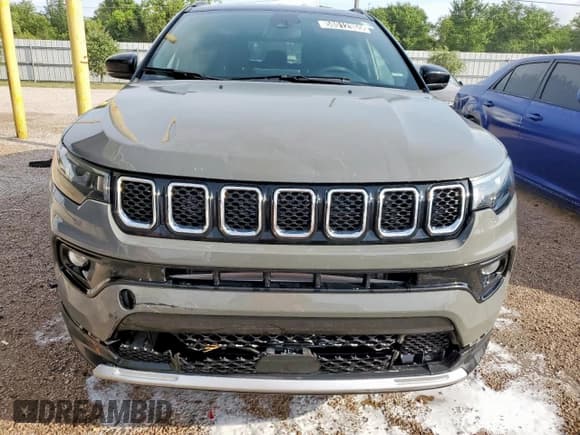 ✅ 2023 Jeep Compass Limited • VIN: 3C4NJDCN7PT522669 • Lot: 58012955. Wystawiony na Copart z przebiegiem 25 061 mil. Bezpłatny archiwum sprzedaży aukcyjnych z USA i szczegółowy raport historii pojazdu na DreamBid. Zdjęcie 5.