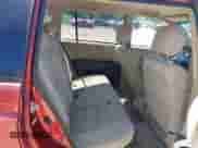 2002 Toyota Highlander z VIN JTEGD21A720026972, wystawiony jako IAAI lot #42335981 z przebiegiem 230 298 mil mil oraz . Historia ofert i sprzedaży dostępna na DreamBid. Obrazek 8.