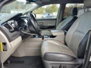 ✅ 2016 Kia Sedona EX • VIN: KNDMC5C13G6155868 • Лот: 86872705. Опубликован ранее на Copart с пробегом 134 599 миль. Бесплатный доступ к архиву аукционных продаж из США и подробный отчёт об истории автомобиля на DreamBid. Изображение 7.