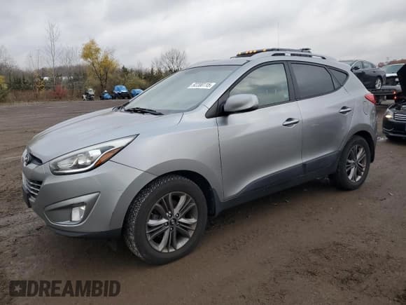 ✅ 2015 Hyundai Tucson SE • VIN: KM8JU3AG0FU049007 • Lot: 92200115. Listed on Copart with 142,091 mi. Free auction sales archive from the USA and detailed vehicle history report at DreamBid. Image 1.