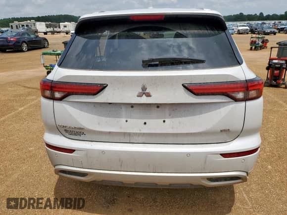 2023 Mitsubishi Outlander SEL z VIN JA4J3VA88PZ036760, wystawiony jako Copart lot #60054075 z przebiegiem 86 663 mil mil oraz Szkoda całkowita • Salvage title. Historia ofert i sprzedaży dostępna na DreamBid. Obrazek 6.