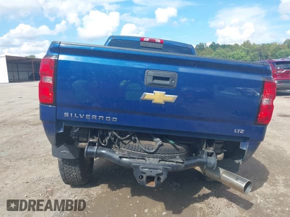 ✅ 2016 Chevrolet Silverado 2500HD LTZ • VIN: 1GC1KWE87GF117985 • Lot: 43268057. Listed on IAAI with 79,080 mi. Free auction sales archive from the USA and detailed vehicle history report at DreamBid. Image 16.