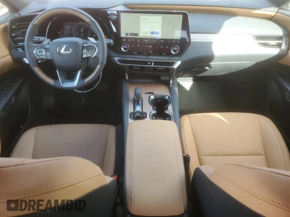 ✅ 2024 Lexus RX 350h Luxury • VIN: 2T2BBMCA6RC062869 • Lot: 93286785. Wystawiony na Copart z przebiegiem 11 089 mil. Bezpłatny archiwum sprzedaży aukcyjnych z USA i szczegółowy raport historii pojazdu na DreamBid. Zdjęcie 8.