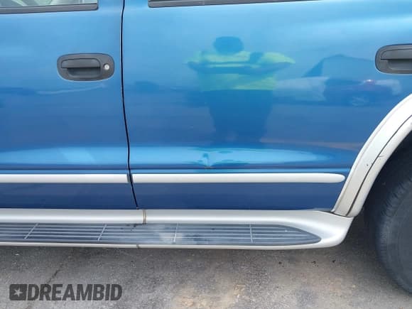 ✅ 2002 Dodge Durango • VIN: 1B4HR58N02F141217 • Лот: 42028949. Опубликован ранее на IAAI с пробегом 270 774 миль. Бесплатный доступ к архиву аукционных продаж из США и подробный отчёт об истории автомобиля на DreamBid. Изображение 19.