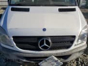 ✅ 2011 Mercedes-Benz Sprinter Cargo • VIN: WD3PE8CB1B5587496 • Lot: 75341714. Wystawiony na Copart z przebiegiem Nie podano. Bezpłatny archiwum sprzedaży aukcyjnych z USA i szczegółowy raport historii pojazdu na DreamBid. Zdjęcie 12.