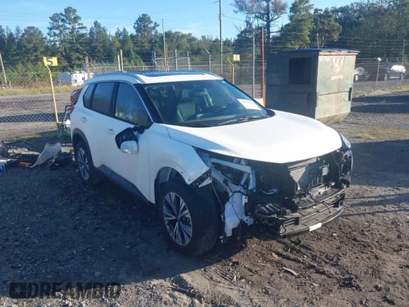 ✅ 2021 Nissan Rogue SV • VIN: 5N1AT3BA4MC849499 • Lot: 43386808. Wystawiony na IAAI z przebiegiem 10 803 mil. Bezpłatny archiwum sprzedaży aukcyjnych z USA i szczegółowy raport historii pojazdu na DreamBid. Zdjęcie 1.