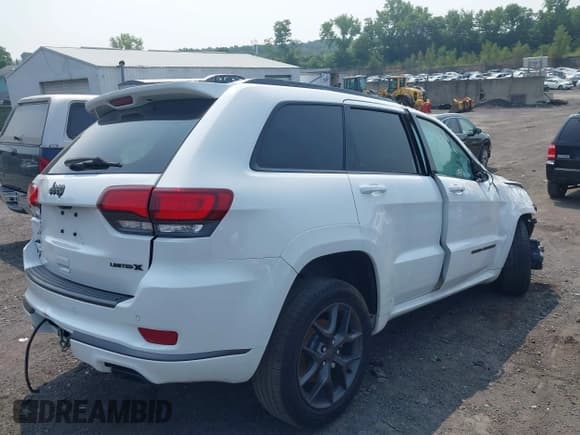 ✅ 2020 Jeep Grand Cherokee Limited • VIN: 1C4RJFBG6LC313722 • Lot: 42850417. Wystawiony na IAAI z przebiegiem 64 186 mil. Bezpłatny archiwum sprzedaży aukcyjnych z USA i szczegółowy raport historii pojazdu na DreamBid. Zdjęcie 4.