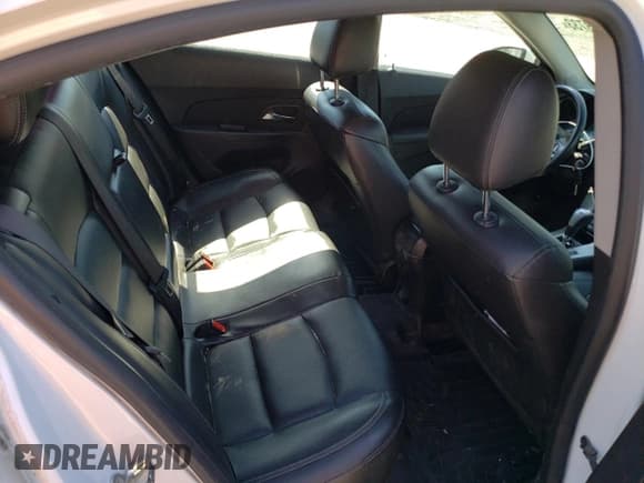 ✅ 2015 Chevrolet Cruze LT • VIN: 1G1PE5SB6F7277398 • Lot: 47113733. Listed on Copart with 105,080 mi. Free auction sales archive from the USA and detailed vehicle history report at DreamBid. Image 10.