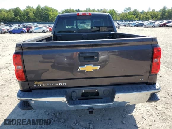 ✅ 2015 Chevrolet Silverado 1500 LT • VIN: 1GCUKREC6FF204178 • Лот: 68965794. Опубликован ранее на Copart с пробегом 99 556 миль. Бесплатный доступ к архиву аукционных продаж из США и подробный отчёт об истории автомобиля на DreamBid. Изображение 6.