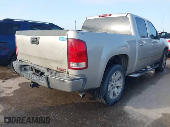 ✅ 2008 GMC Sierra 1500 SLE1 • VIN: 2GTEC13J781171948 • Lot: 43498929. Wystawiony na IAAI z przebiegiem 261 843 mil. Bezpłatny archiwum sprzedaży aukcyjnych z USA i szczegółowy raport historii pojazdu na DreamBid. Zdjęcie 4.